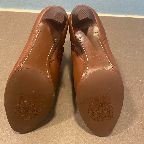 Tory Burch Logo Ankle boots, unboxed, great condition, size 11M - Picture 9 of 14